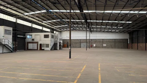 6 Saligna St, Hughes